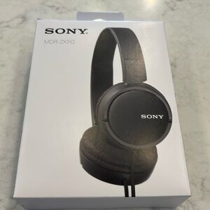 NIP Sony MDR-ZX110 Stereo Headphones NIB